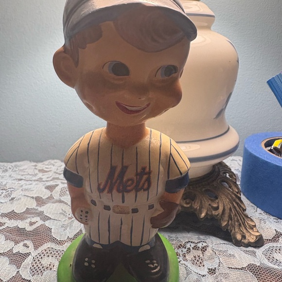 Other - Mets bobblehead Vintage Baseball Player Figurine